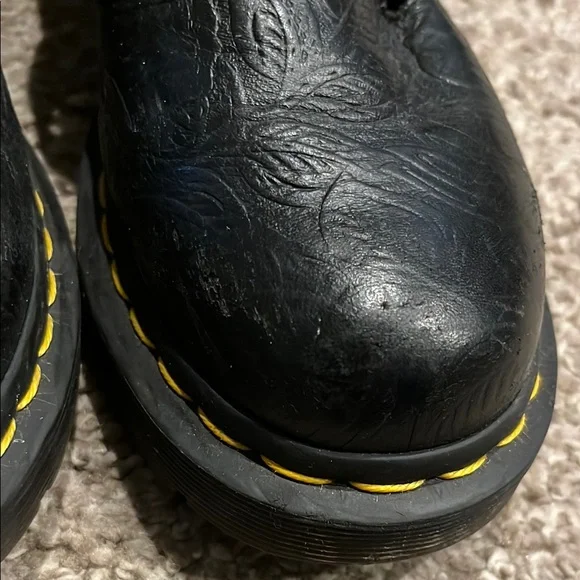 Vintage Dr. Martens Mary Jane Tooled Floral Black Leather Buckle Shoes Size 7 - Picture 10 of 12